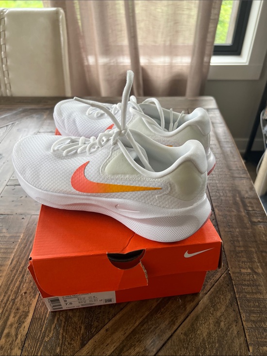 Nike Shoes - Nike Women’s Revolution 7 White Sneakers